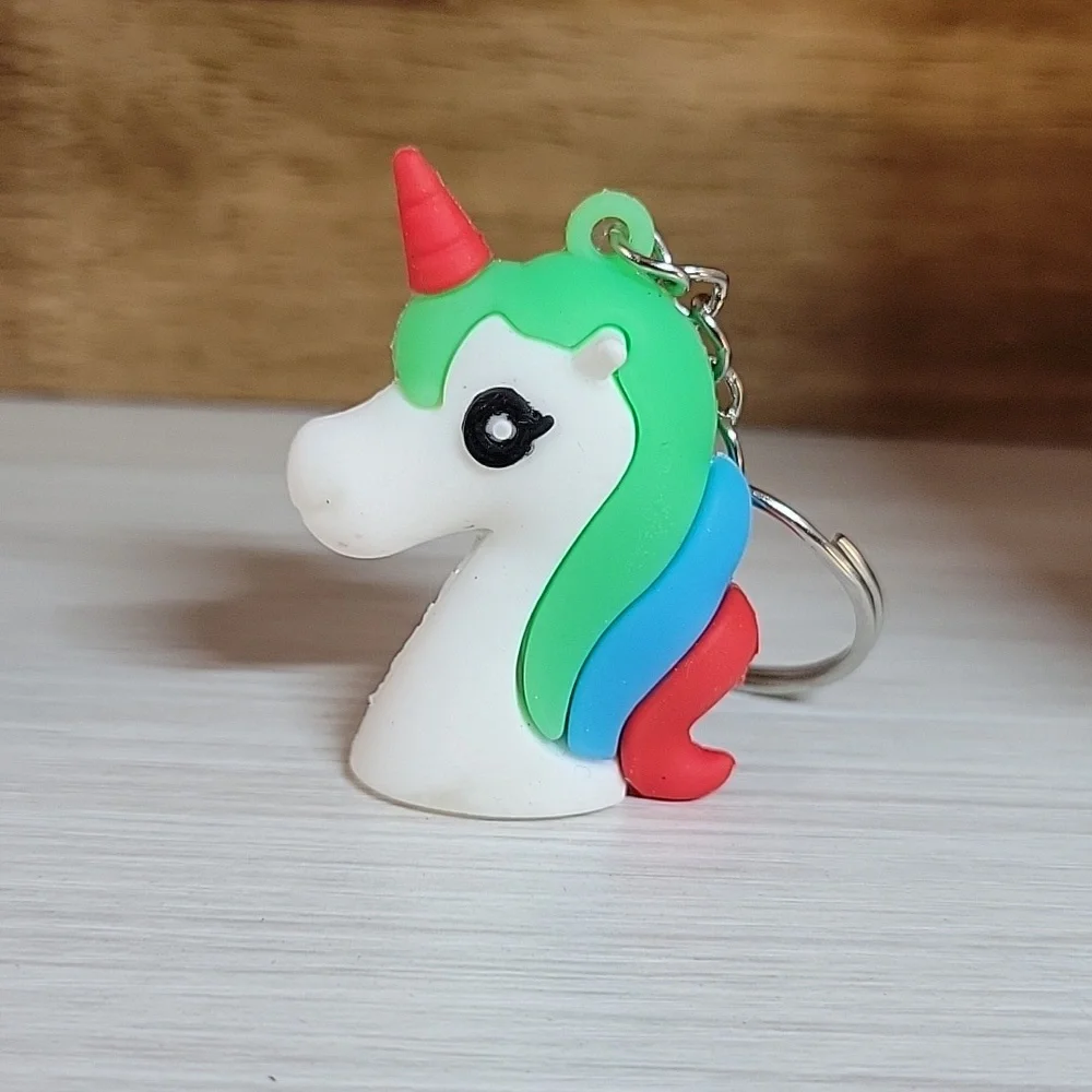 Y2K UNICORN KEYCHAIN